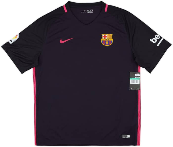 2016-17 Barcelona Away Shirt Pique #3 (XL)
