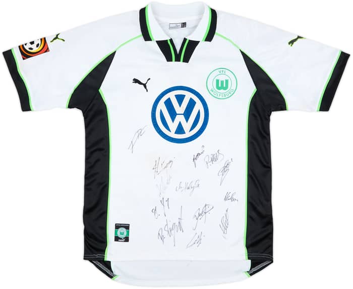 1999-00 Wolfsburg Squad Signed Away Shirt Sebescen #26 - 6/10 - (S)