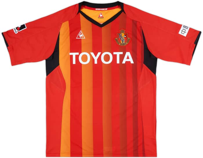 2009-10 Nagoya Grampus Eight 'J. League Champions' Home Shirt - 7/10 - (L)