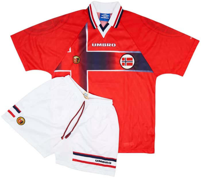 1997-98 Norway Home Shirt & Shorts - 8/10 - (L)