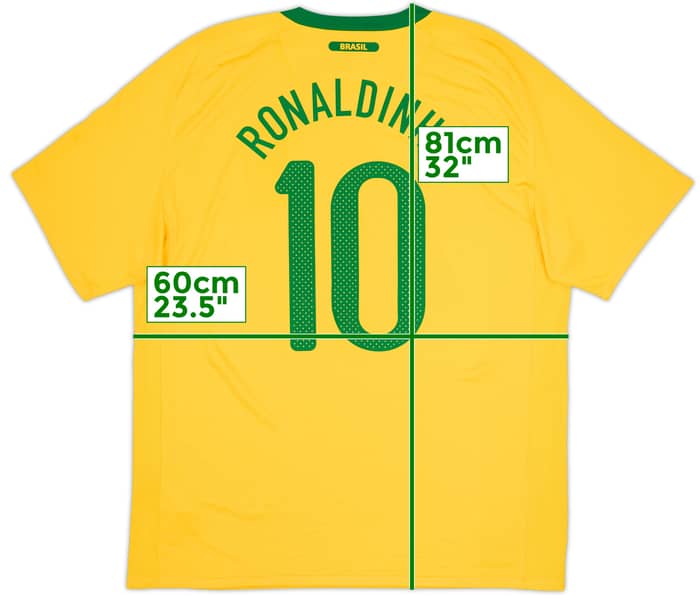 2010-11 Brazil Home Shirt Ronaldinho #10 (XL)