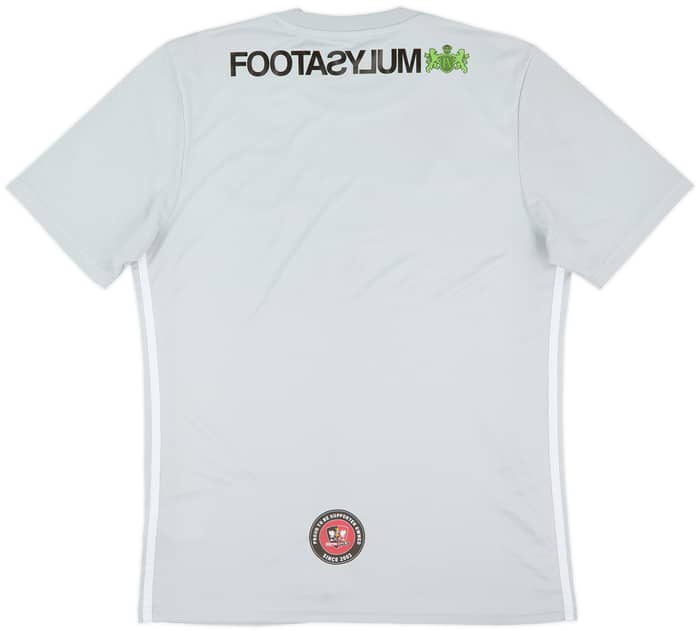 2023-24 Exeter City Away Shirt (M)