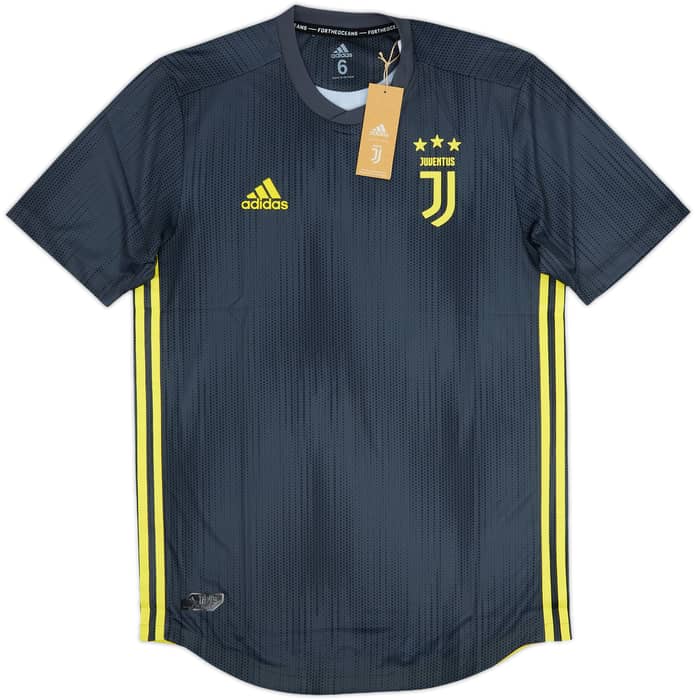 2018-19 Juventus Player Issue Third Shirt Ronaldo #7 (M)