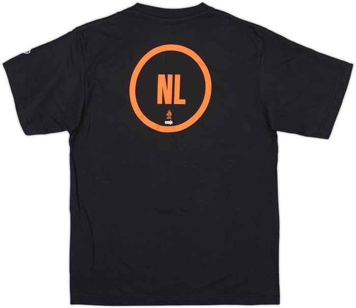 2004-05 Netherlands Nike Tee (L.Boys)