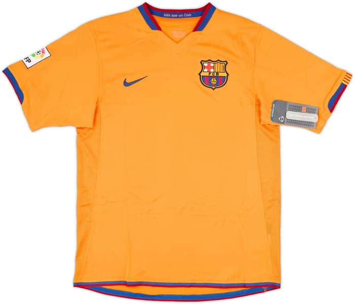 2006-08 Barcelona Away Shirt Ronaldinho #10 (S)