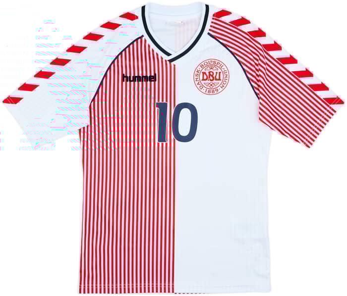 2023 Denmark Hummel 'DBU 86' Reissue Away Shirt Eriksen #10 - 8/10 - (S)