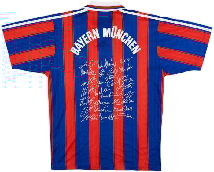 1995-97 Bayern Munich 'Squad Signed' Home Shirt - 9/10 - (S)