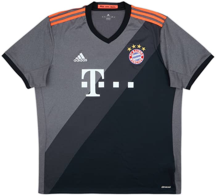 2016-17 Bayern Munich Away Shirt Martinez #8 - 5/10 - (XL)