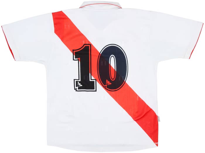 2006 Peru Home Shirt #10 - 8/10 - (L)