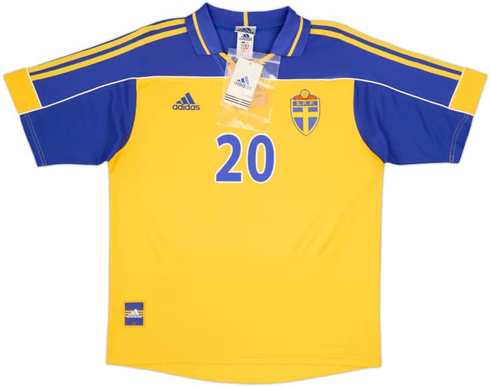2000-02 Sweden Home Shirt Larsson #20 (L)