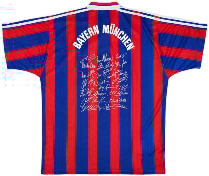 1995-97 Bayern Munich 'Squad Signed' Home Shirt - 6/10 - (XL)