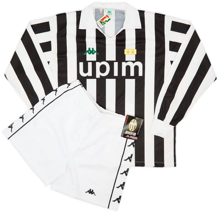 1991-92 Juventus Basic Home Shirt and Shorts (L)