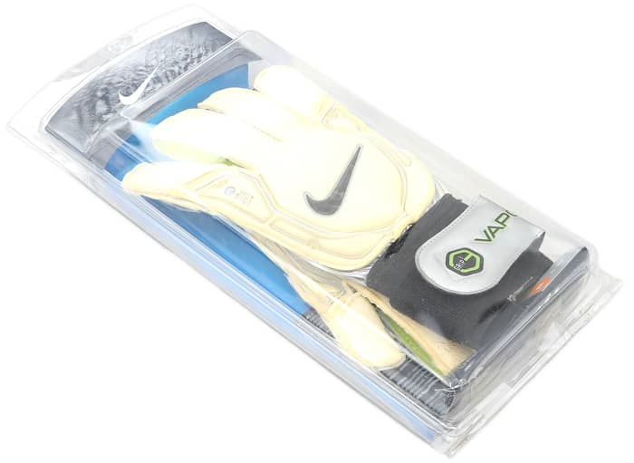 Nike Vapor Grip 3 GK Gloves (Size 8)