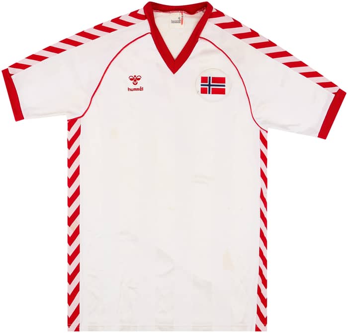 1985 Norway Match Worn Away Shirt #7 (Soler) v Ireland