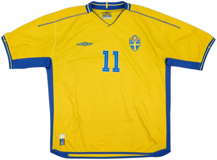 2003-04 Sweden Home Shirt Larsson #11 - 5/10 - (XL)