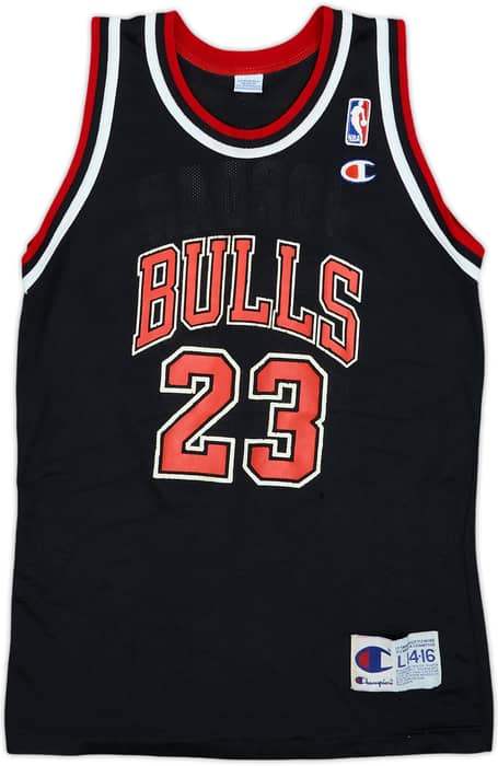 1995-98 Chicago Bulls Jordan #23 Champion Alternate Jersey - 5/10 - (L.Boys)