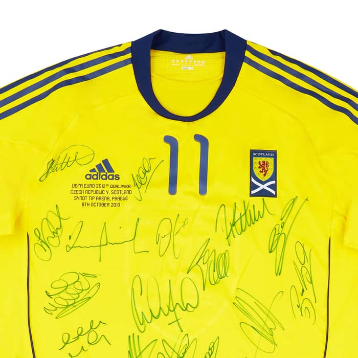 2010 Scotland Match Issue Signed Away L/S Shirt #11 (v Czech Republic)