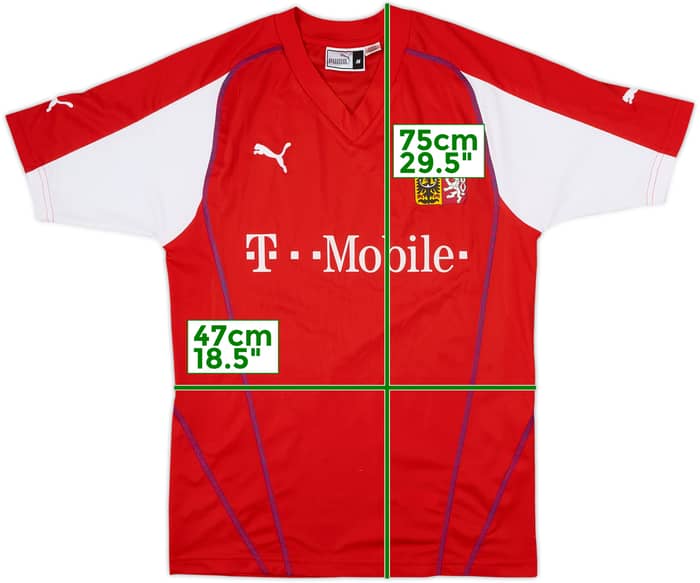 2004-05 Czech Republic Basic Home Shirt - 7/10 - (M)