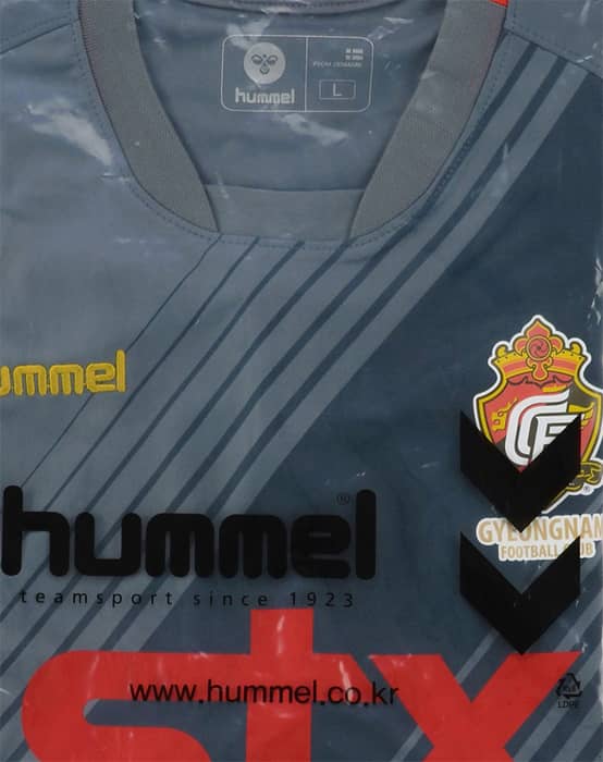 2013 Gyeongnam FC Away Shirt
