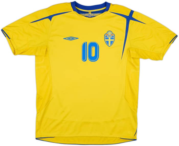 2005-06 Sweden Home Shirt Ibrahimovic #10 - 7/10 - (L)