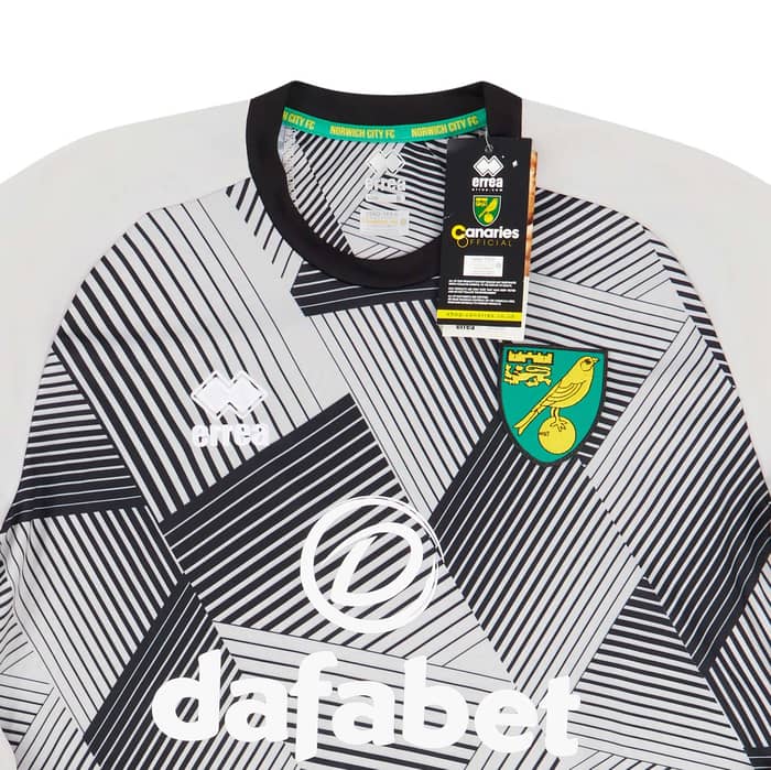 2020-21 Norwich GK Third Shirt