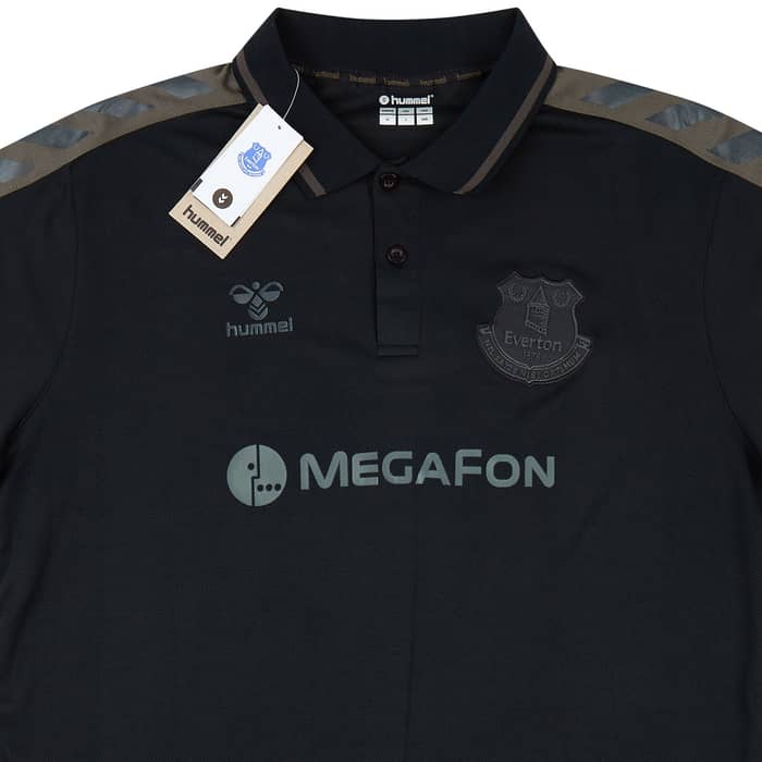 2021-22 Everton Hummel Polo T-Shirt (M)
