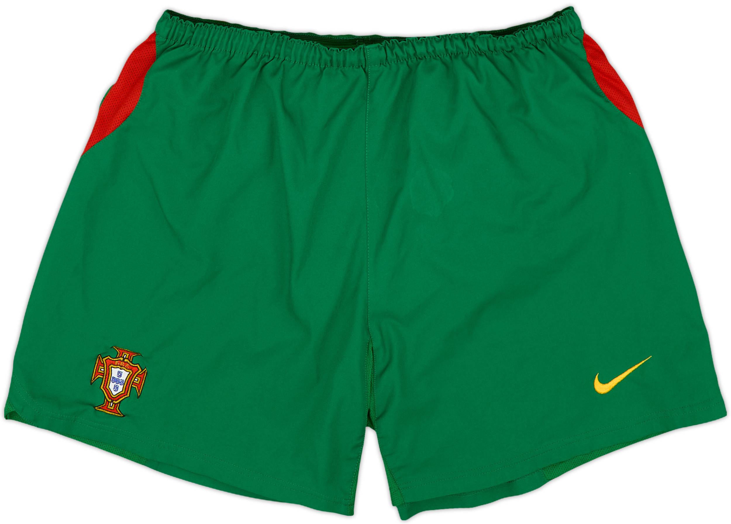 2004-06 Portugal Home Shorts - 6/10 - (L)