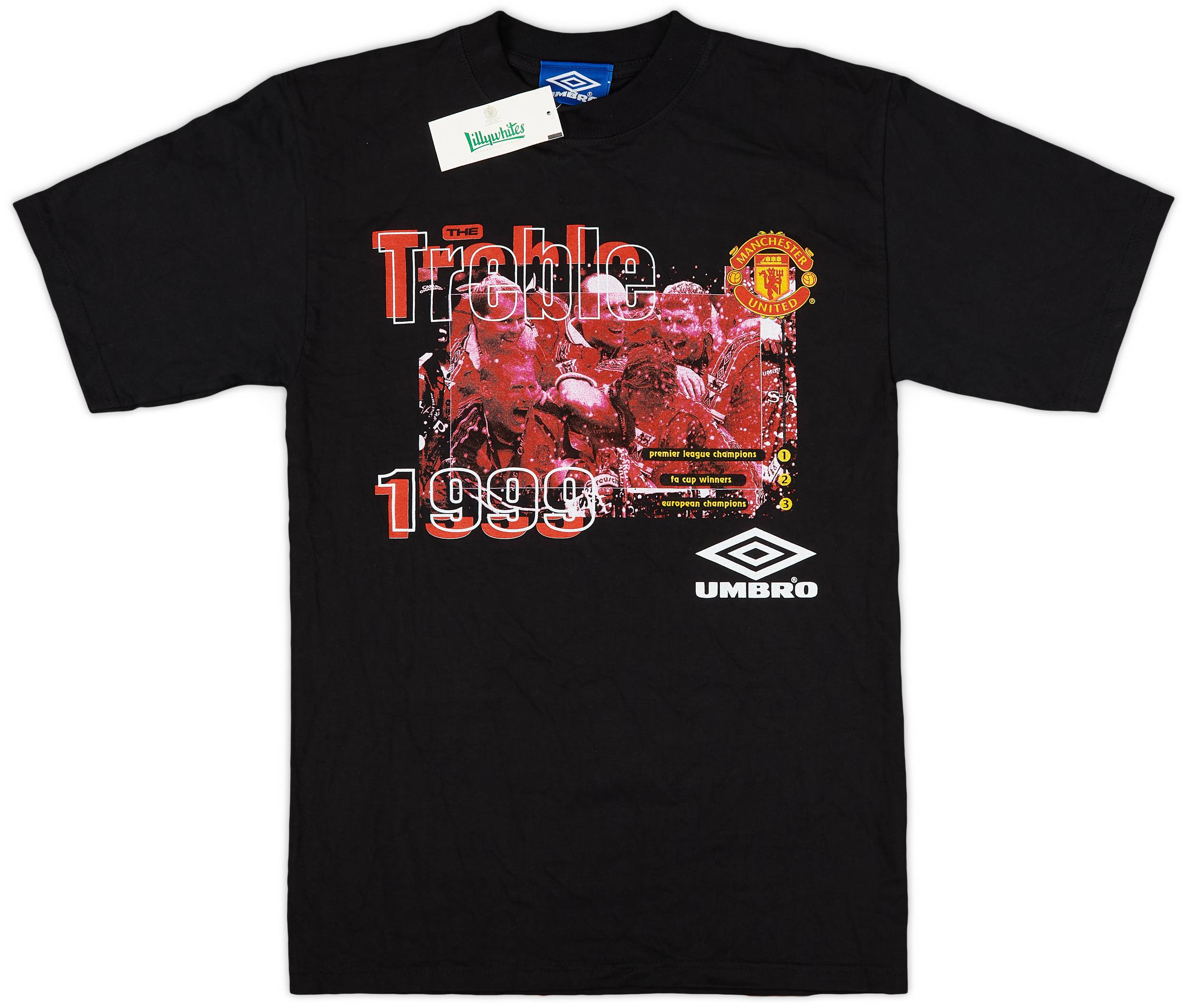 新品 1999 Umbro Manchester United TREBLE T 1999-00 Manchester United 'Treble Winners' Umbro Graphic Tee (S)