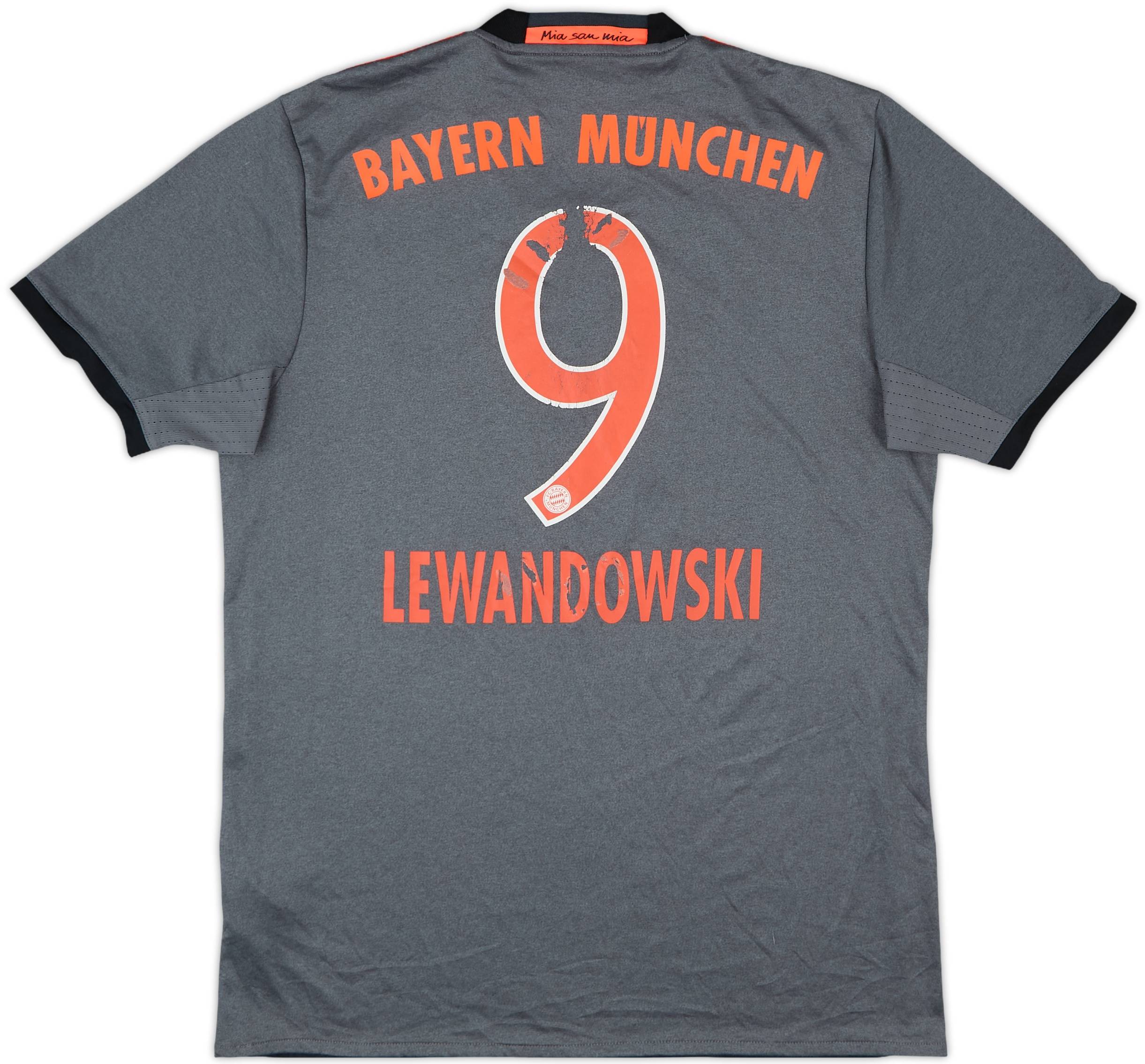 2016-17 Bayern Munich Away Shirt Lewandowski #9 4/10 (M)