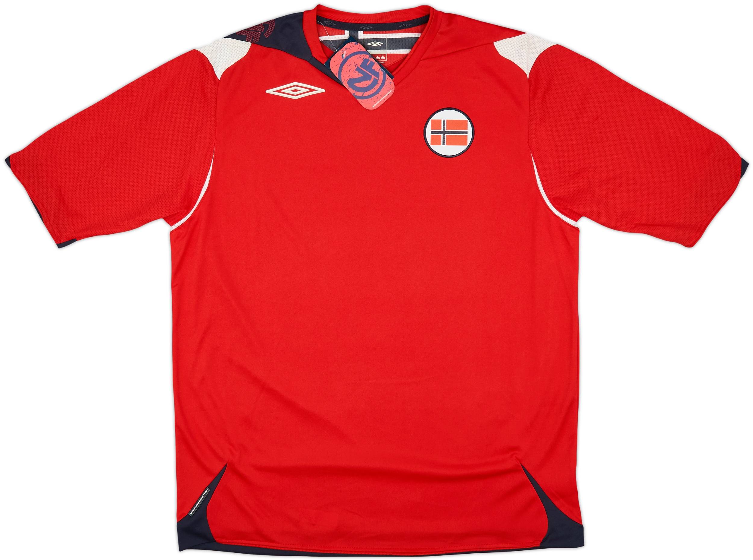 2006-08 Norway Home Shirt (L)