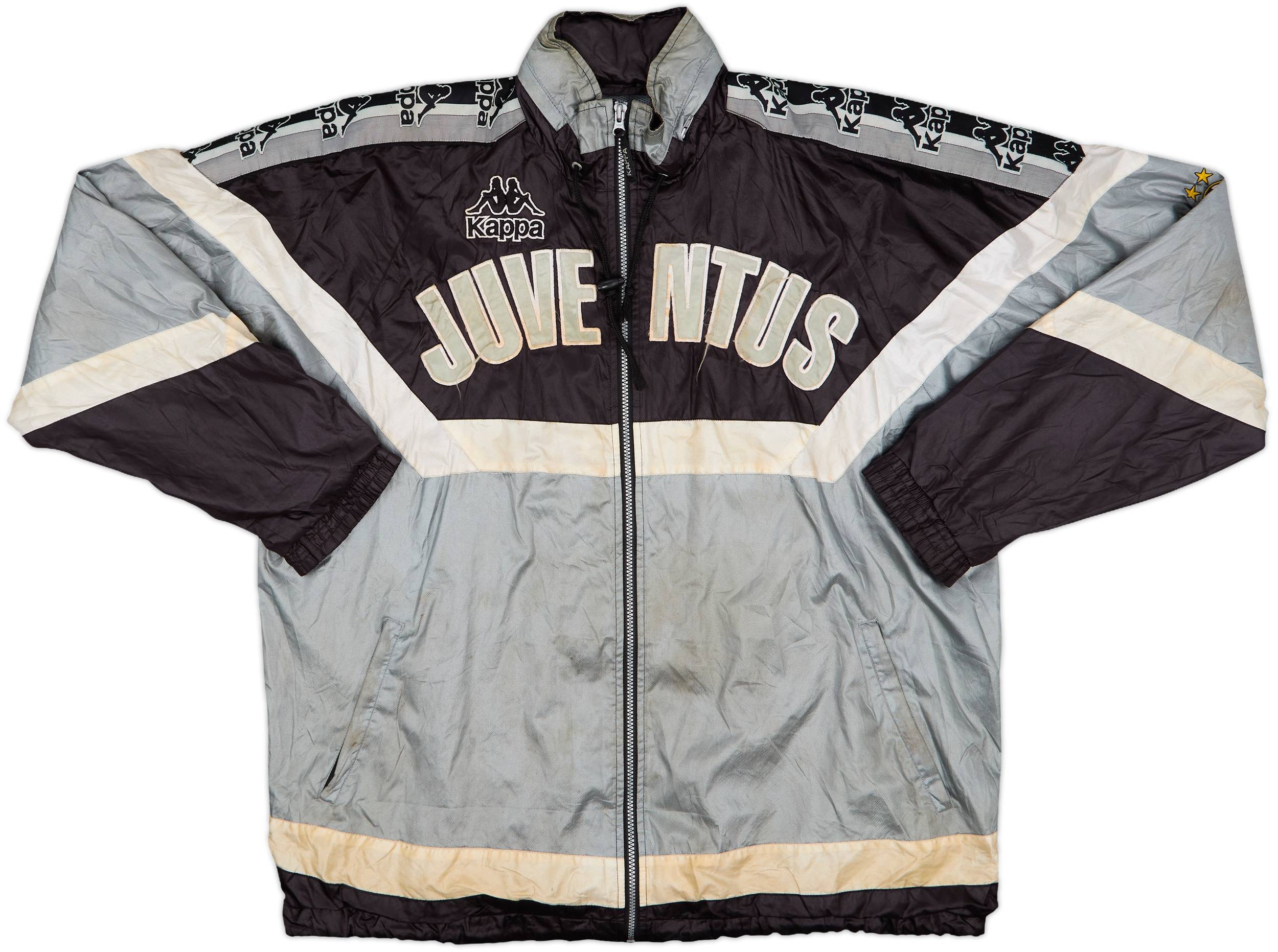 96～97”Kappa Juventus ジャージ ビンテージフカヤコレクション 1996/97 vintage Kappa Juventus Windbreaker Rare 90s | Depop