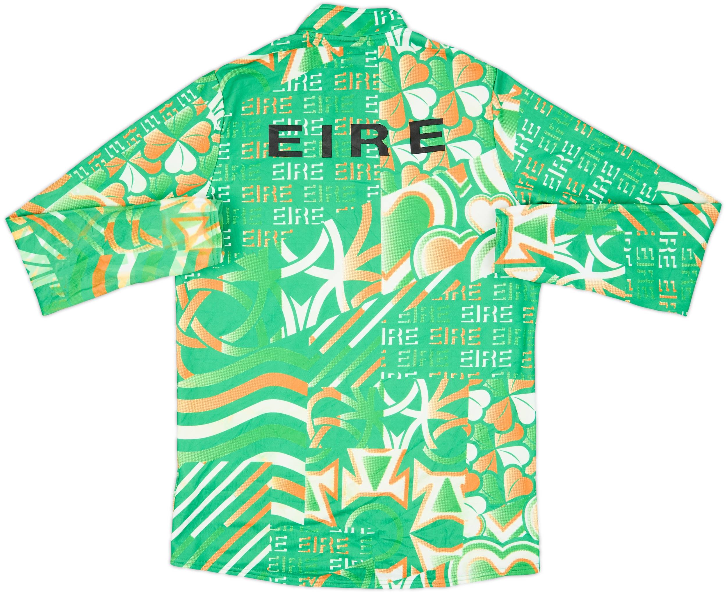 over print UMBRO * OVER PRINT MA-1 UMBRO × OVER PRINT DRILL TOP