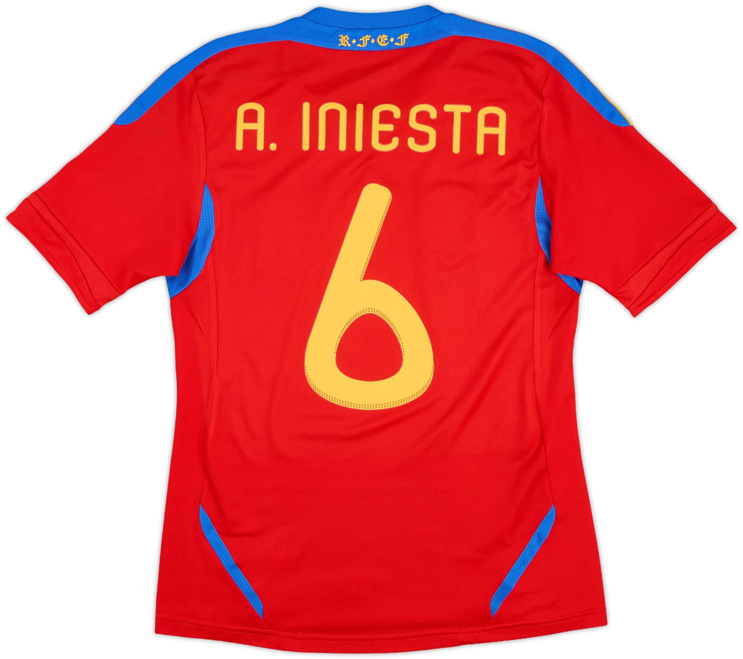 スペイン代表 A. INIESTA 6番 ユニフォーム 2010 W杯初優勝決勝 スペイン代表 A. INIESTA 6番 ユニフォーム 2010 W杯初優勝決勝 - メルカリ