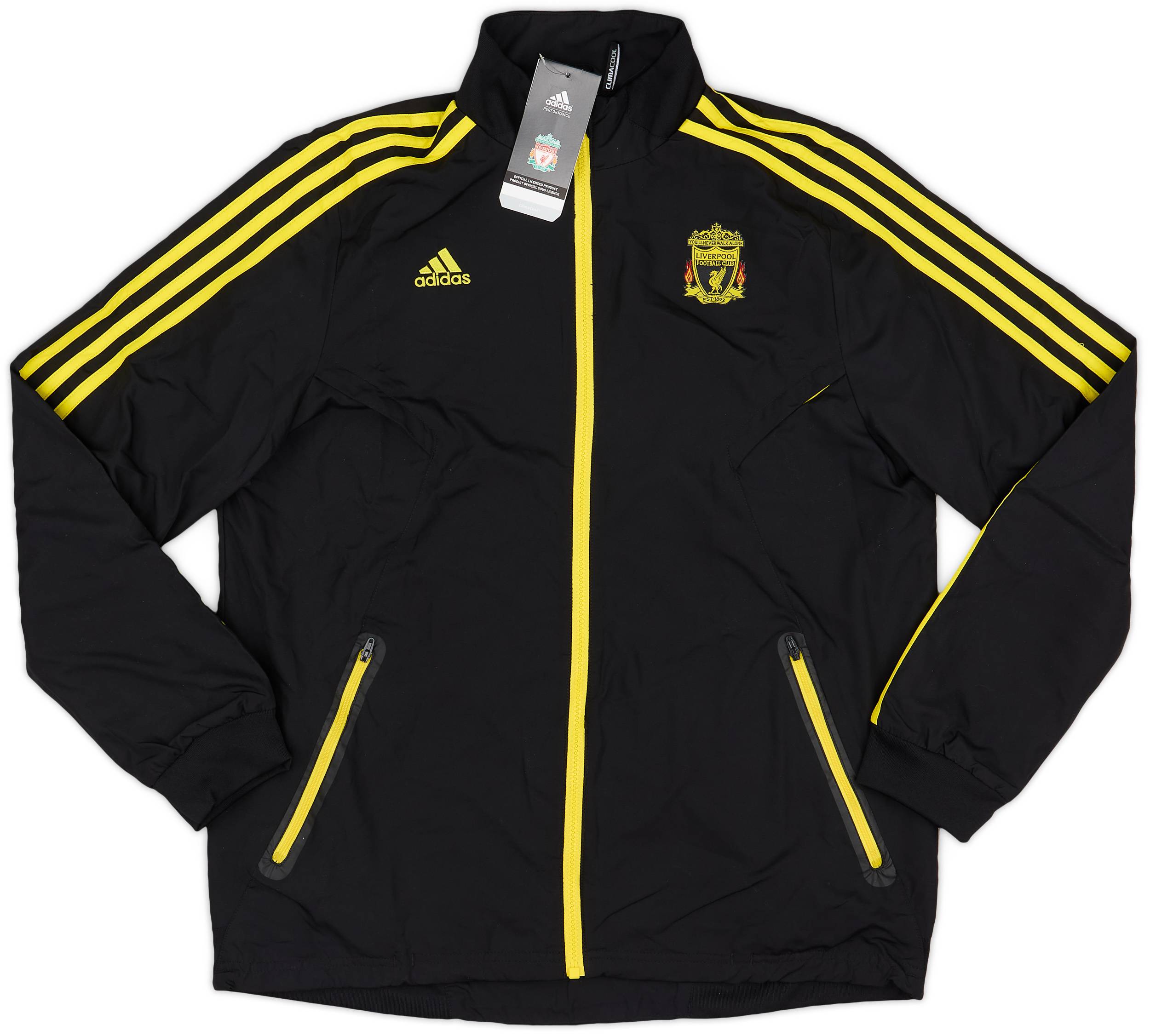 雑誌で紹介された 2010-11 Liverpool adidas Tracksuit (XL.Boys) ウェア