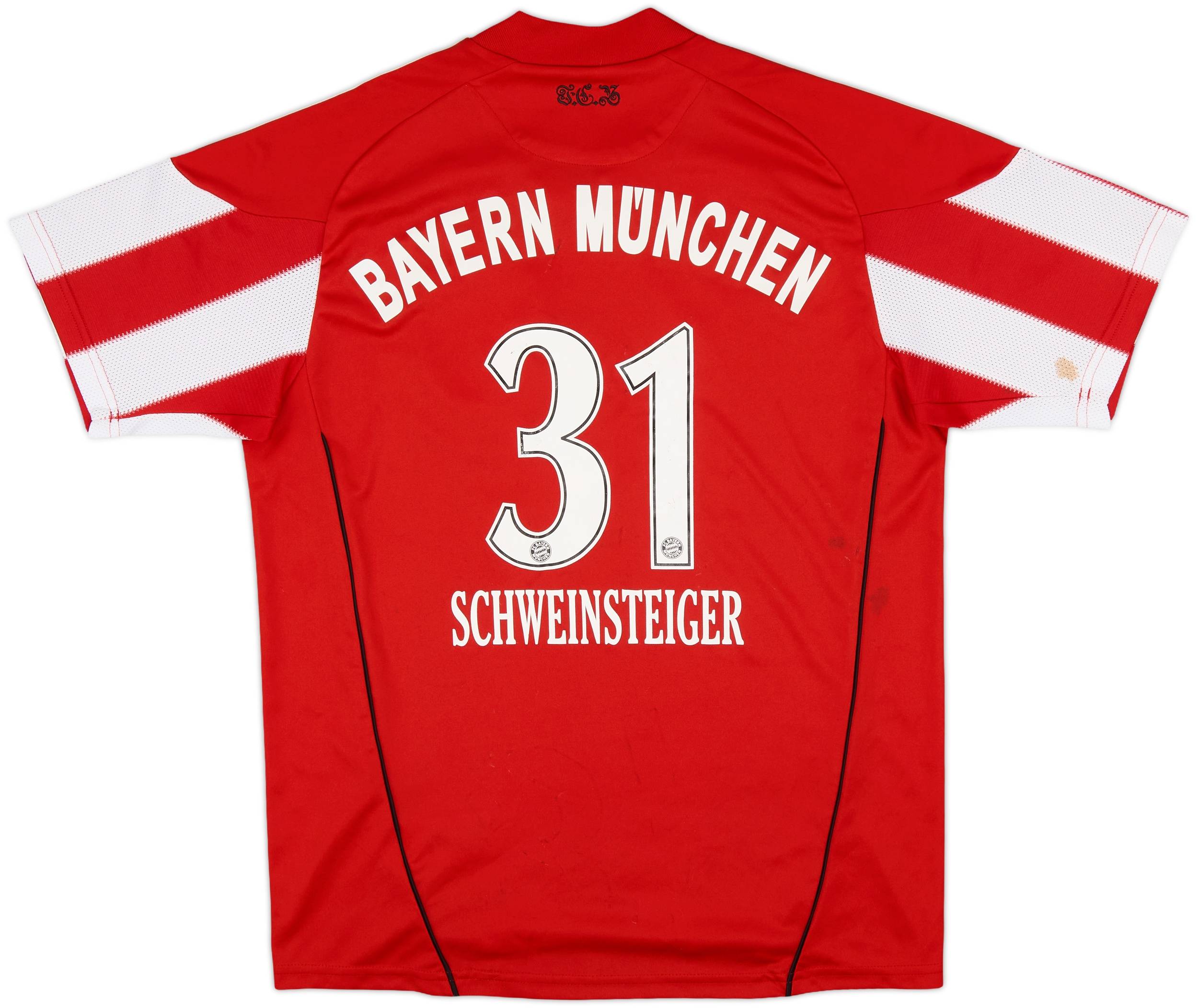 2010-11 Bayern Munich Home Shirt Schweinsteiger #31 - 5/10