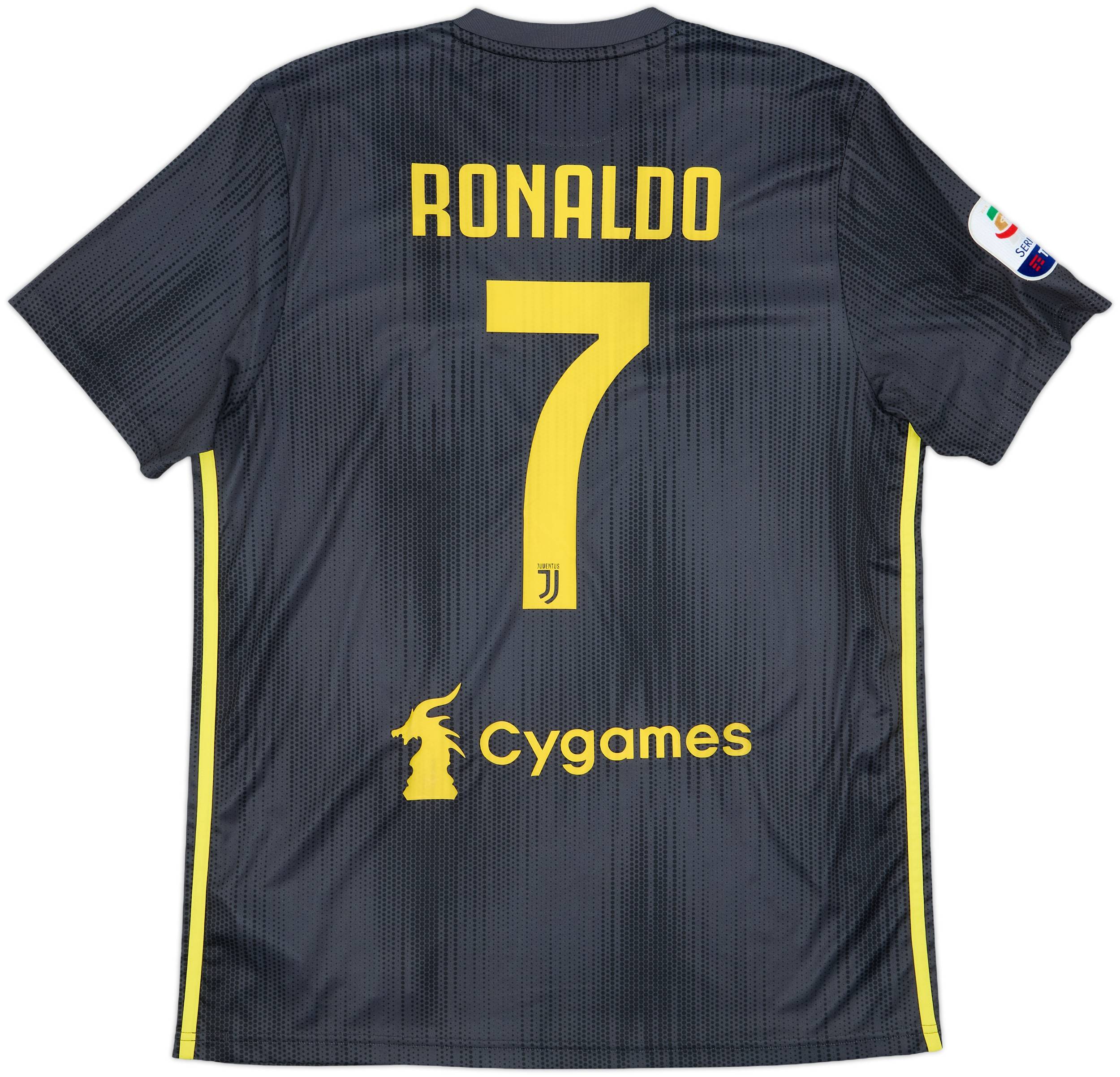 ユベントス RONALDO 7番 The number seven Juventus shirt of Cristiano Ronaldo displayed on