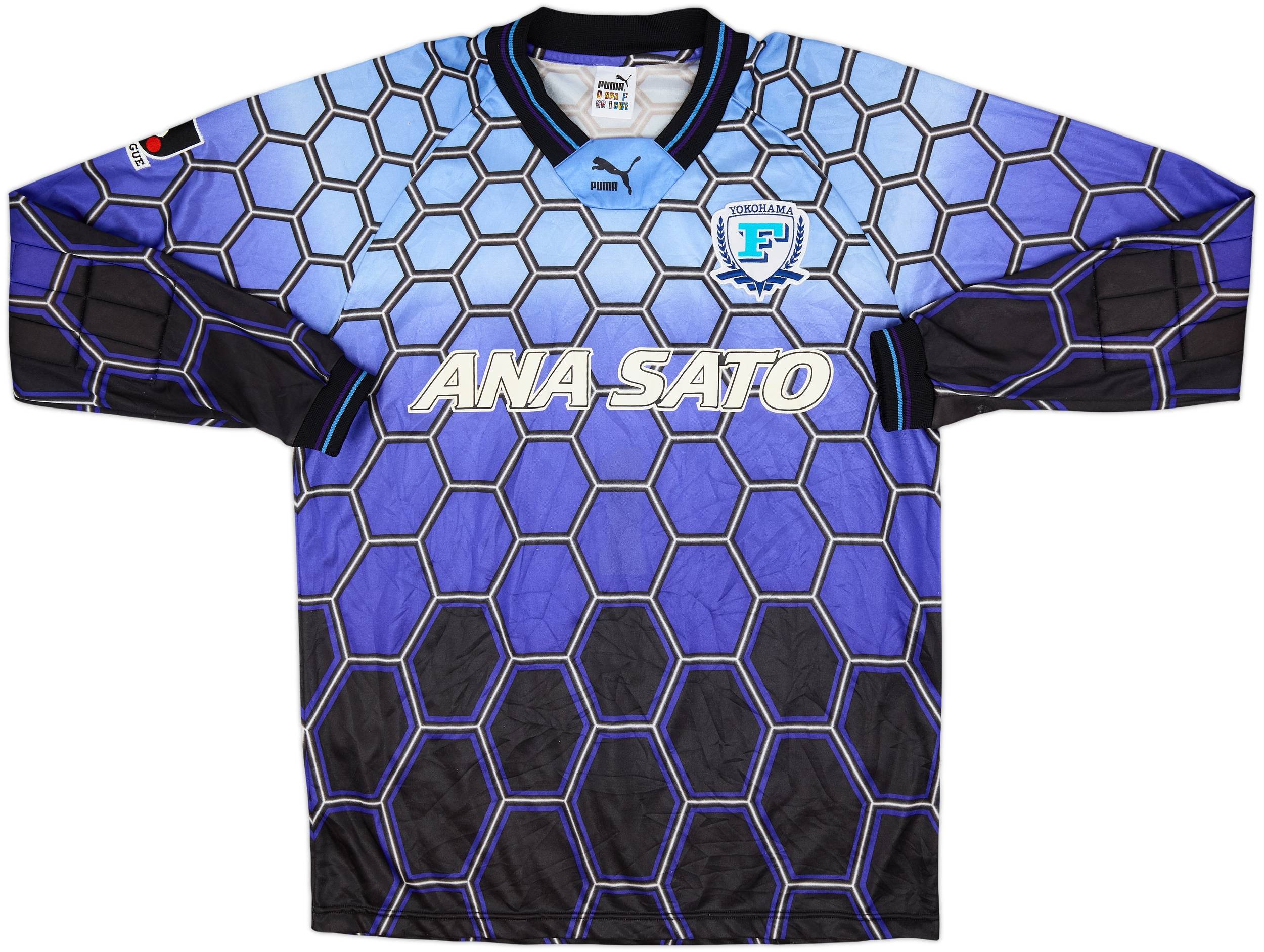 1997 Yokohama Flugels Signed GK Shirt - 5/10 - (L)