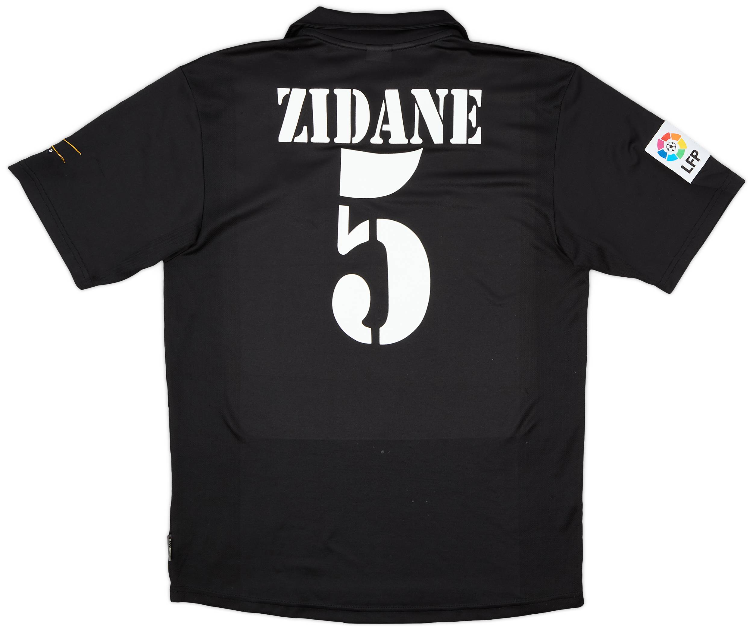 Real madrid 2002 kit clearance