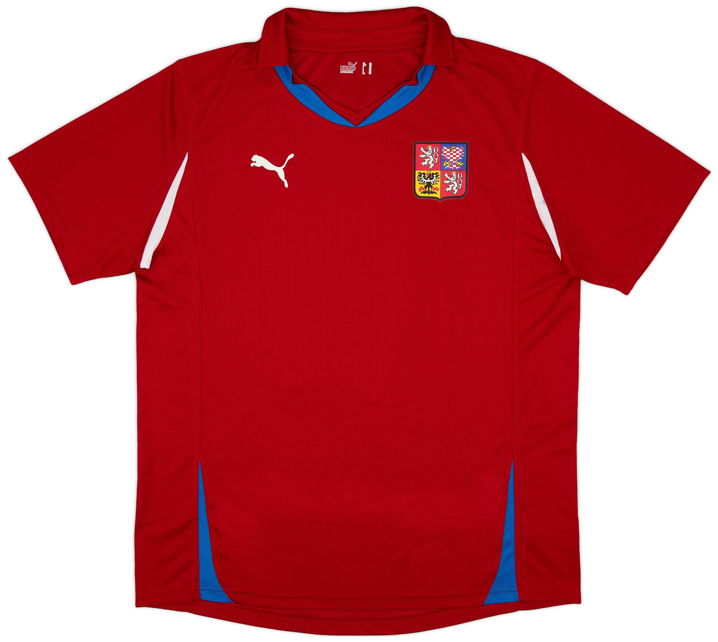 2010-12 Czech Republic Basic Home Shirt - 9/10 - (XL)