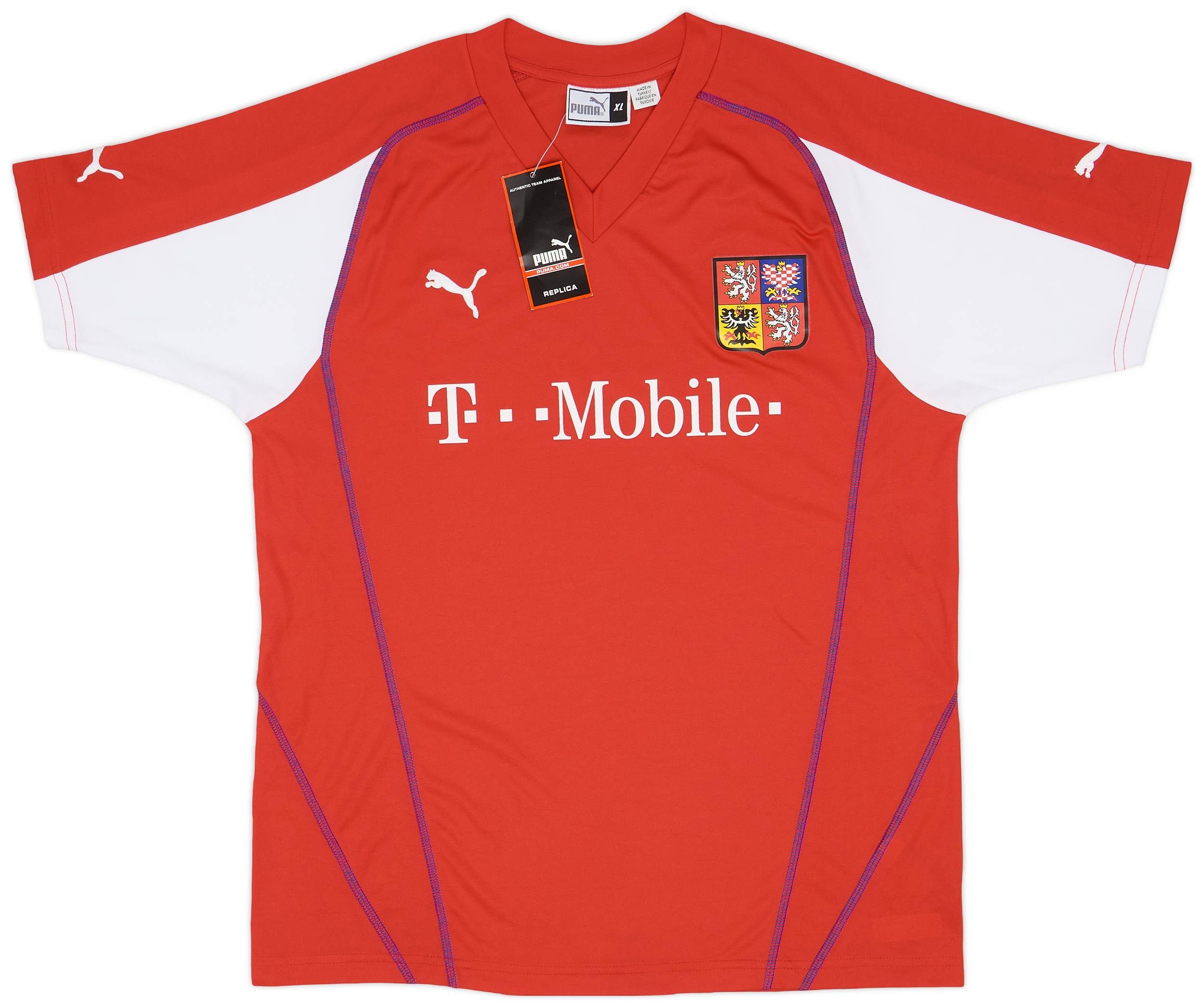 2004-05 Czech Republic Basic Home Shirt (XL)