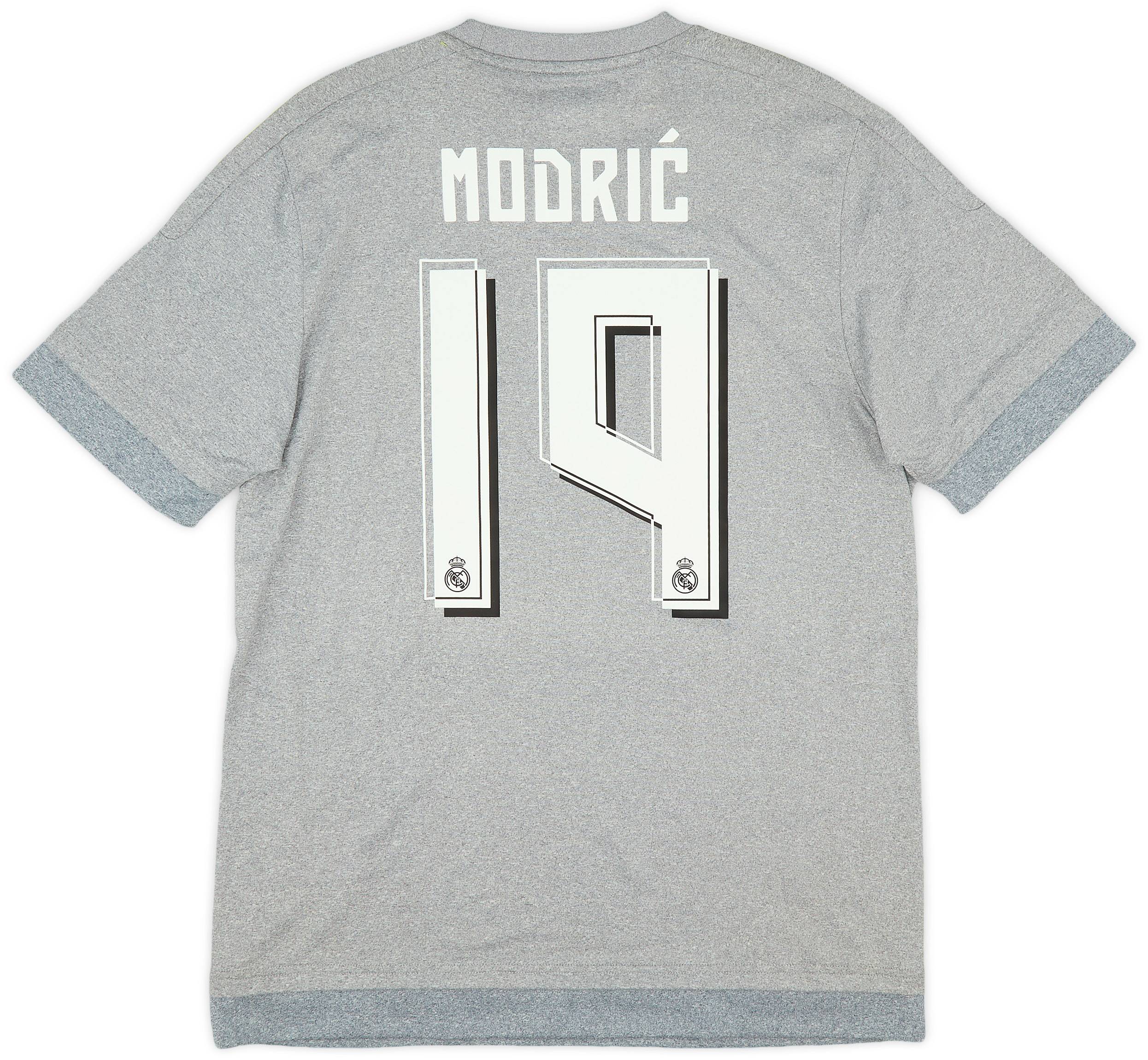 2015-16 Real Madrid Away Shirt Modric #19 (M)