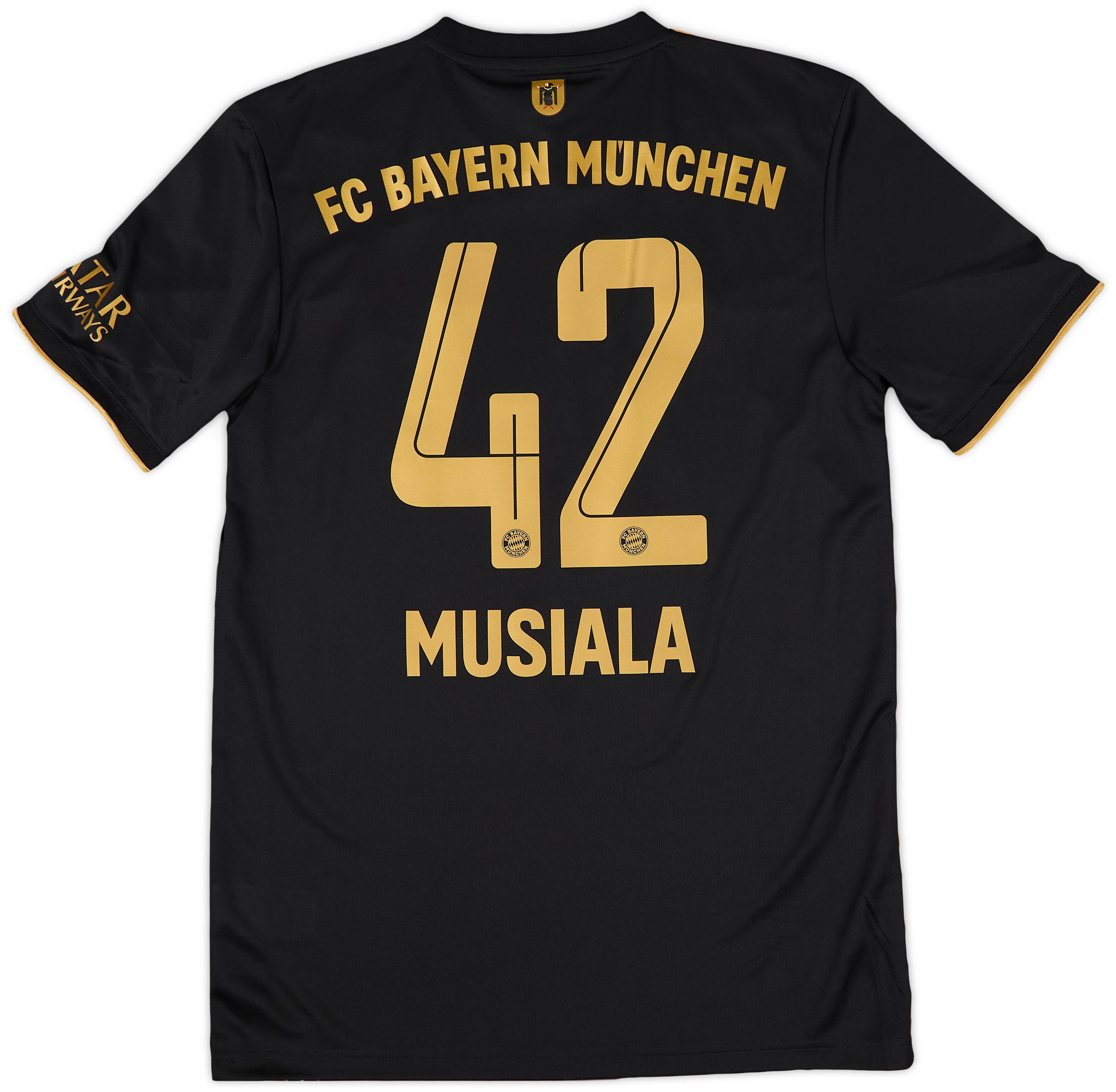 2021-22 Bayern Munich Away Shirt Davies #19 (M)