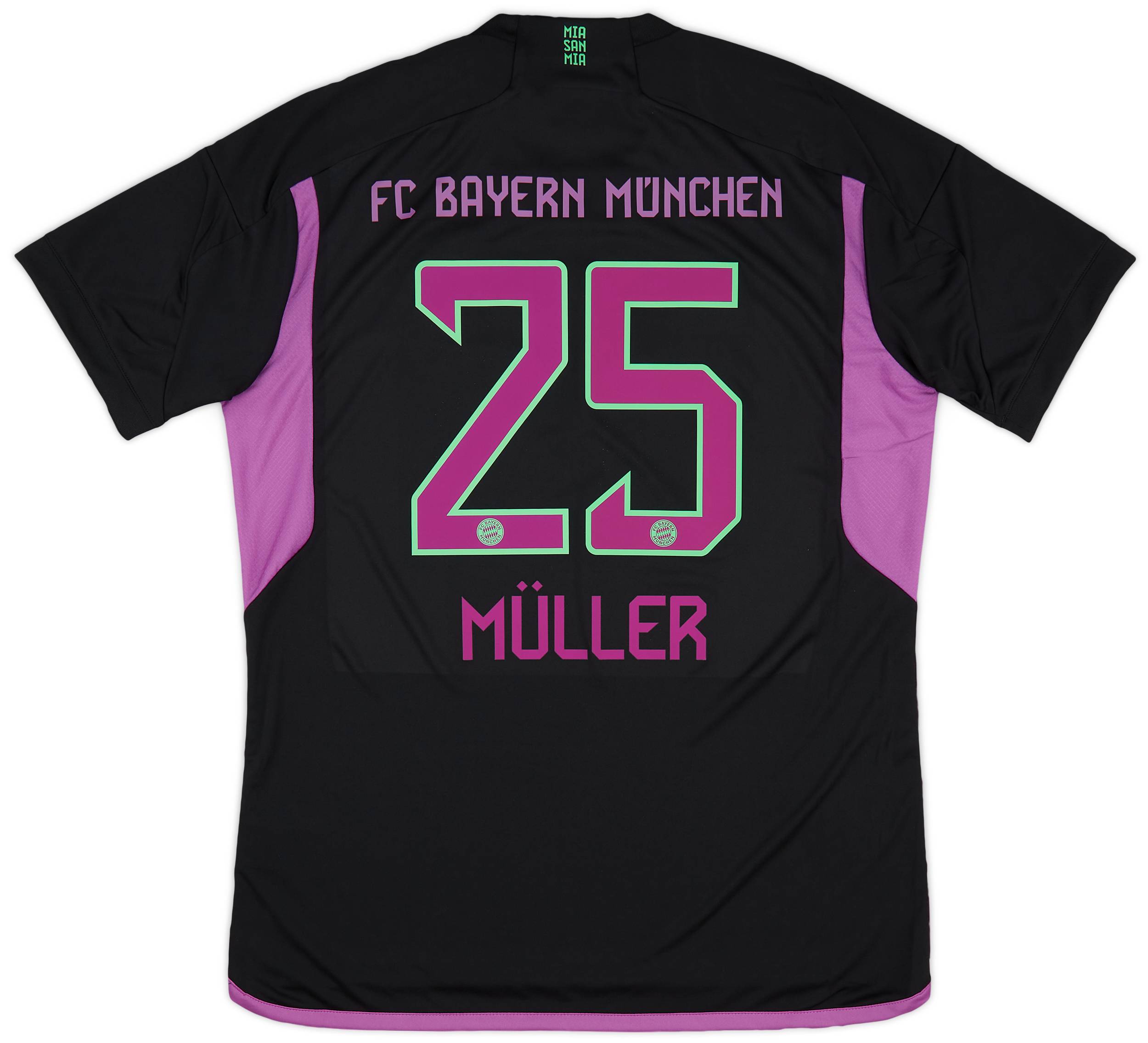 2023-24 Bayern Munich Away Shirt Müller #25