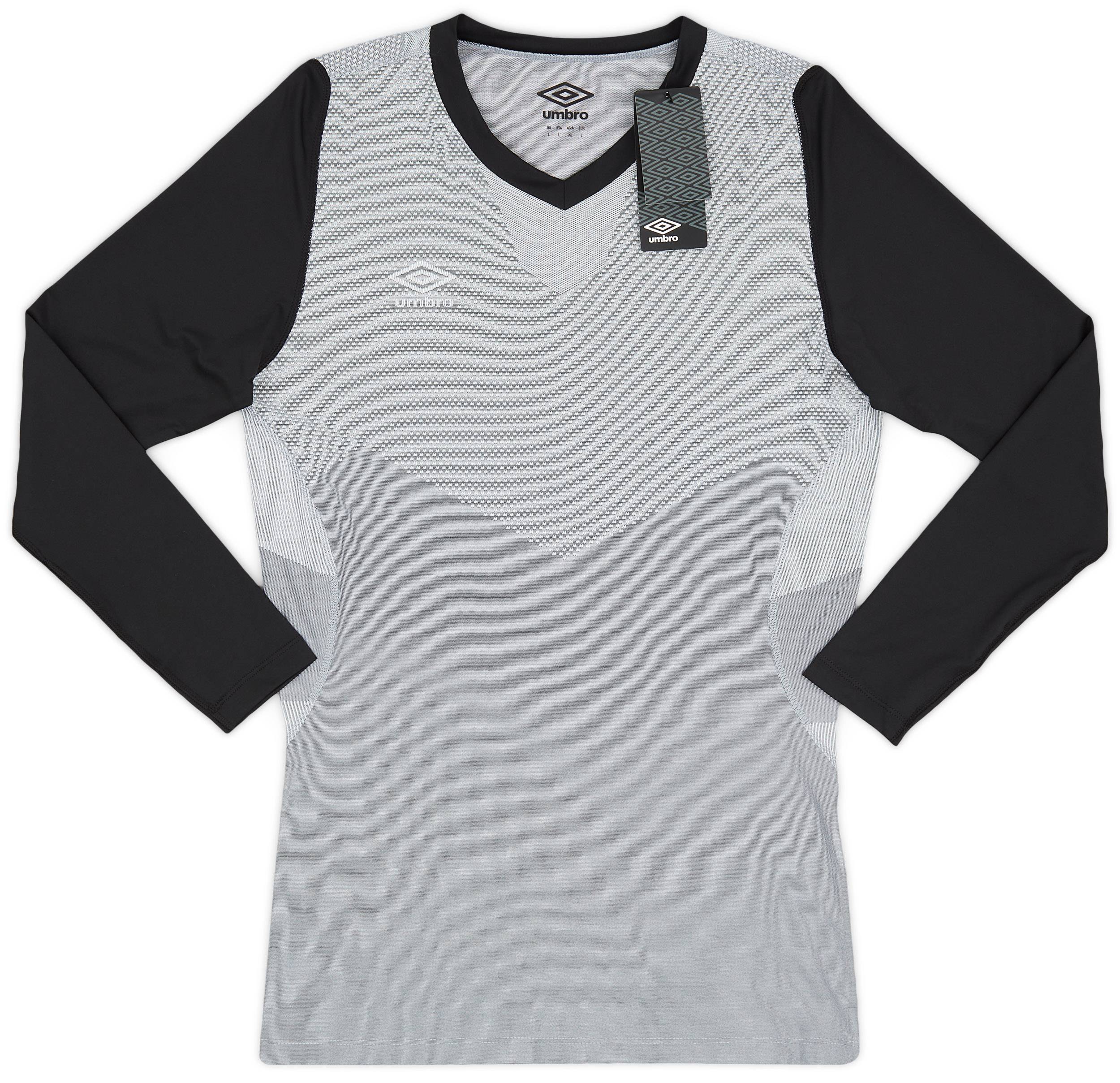 Umbro base layer outlet