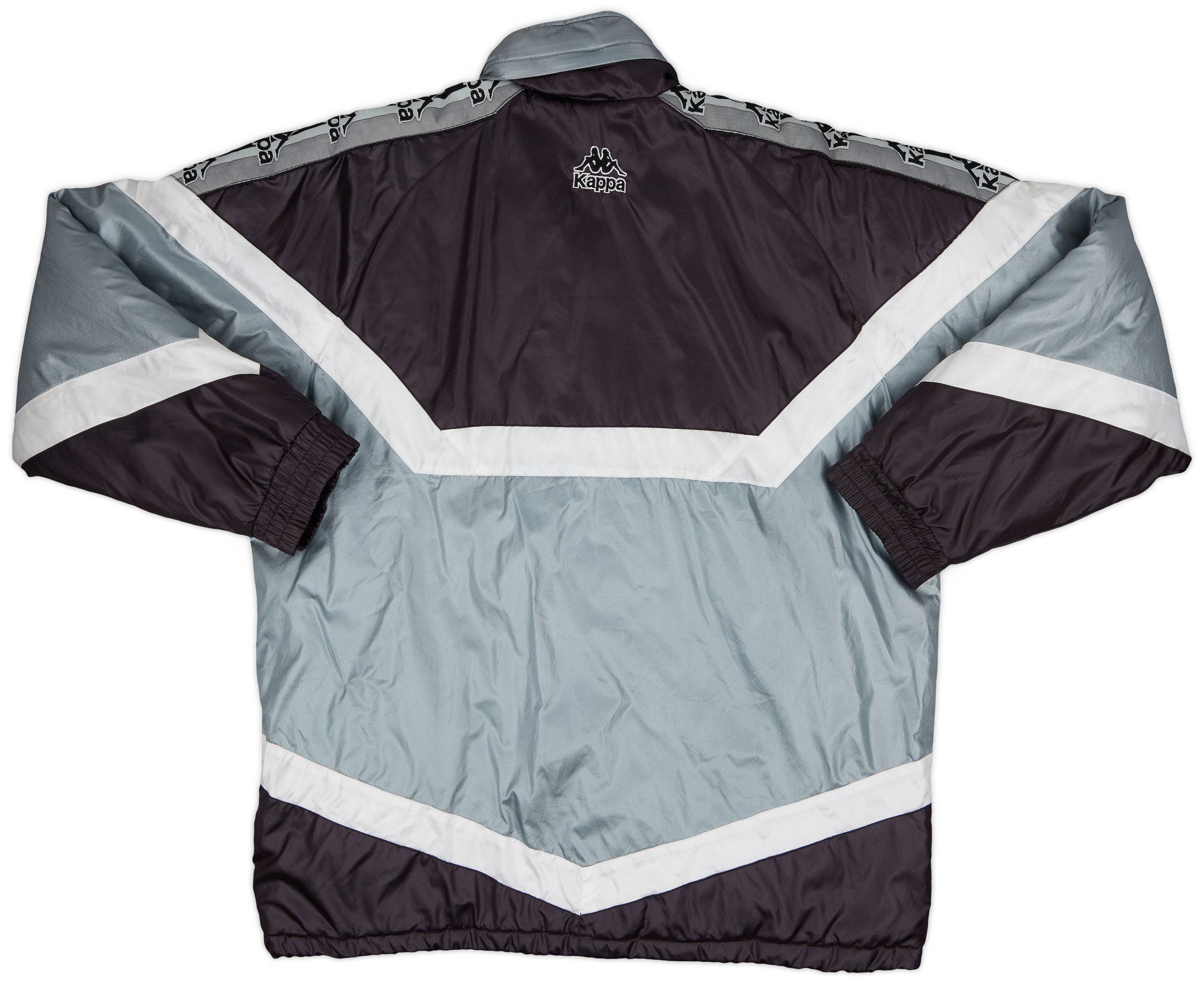 Kappa 94/95”JUVENTUS ウィンドジャケット。 Kappa 94/95”Juventus ウインド セット ビンテージモデル2L 1994