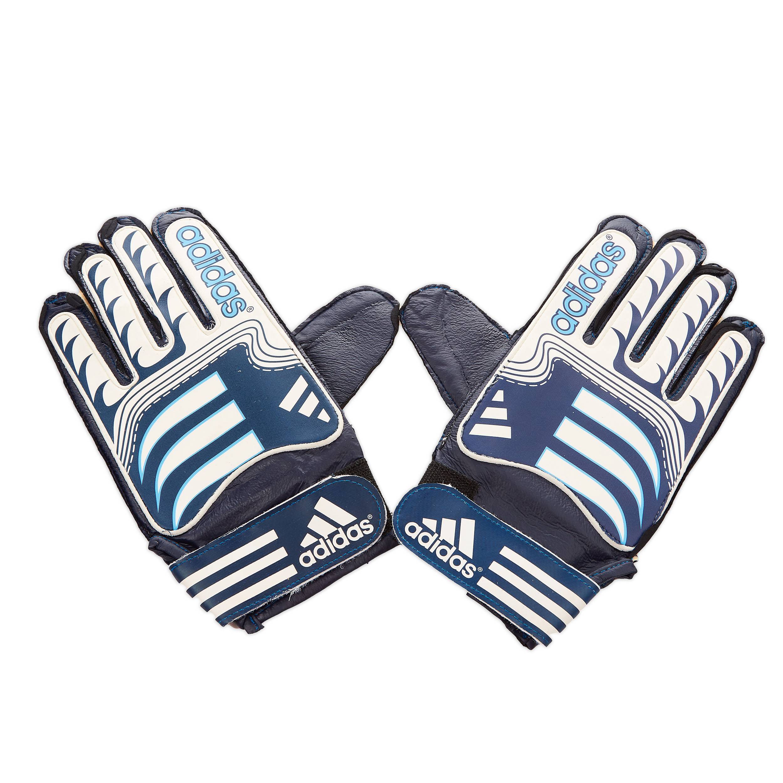 Adidas goalkeeper gloves size hot sale