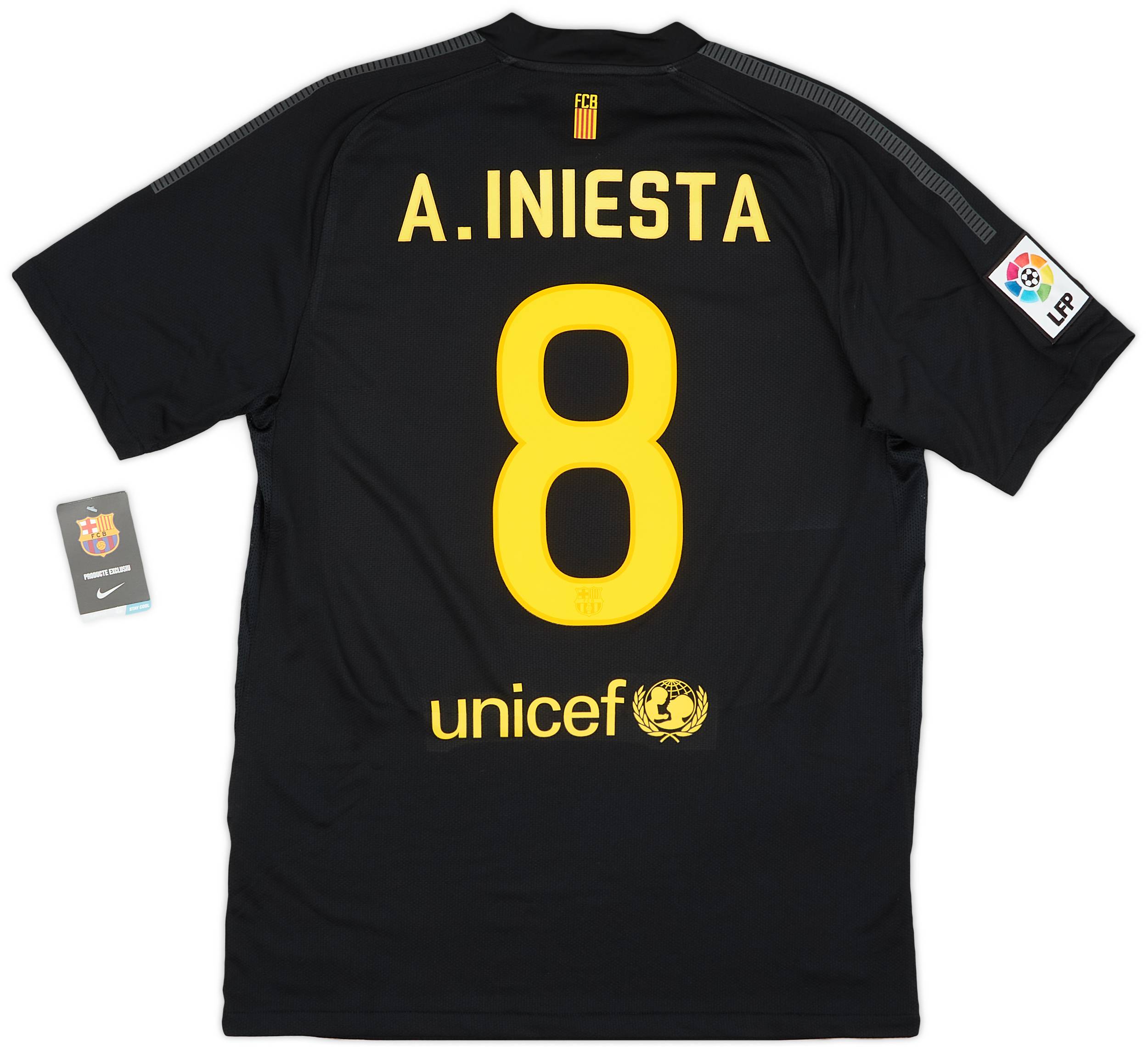 2011 12 Barcelona Away Shirt A. Iniesta 8 M