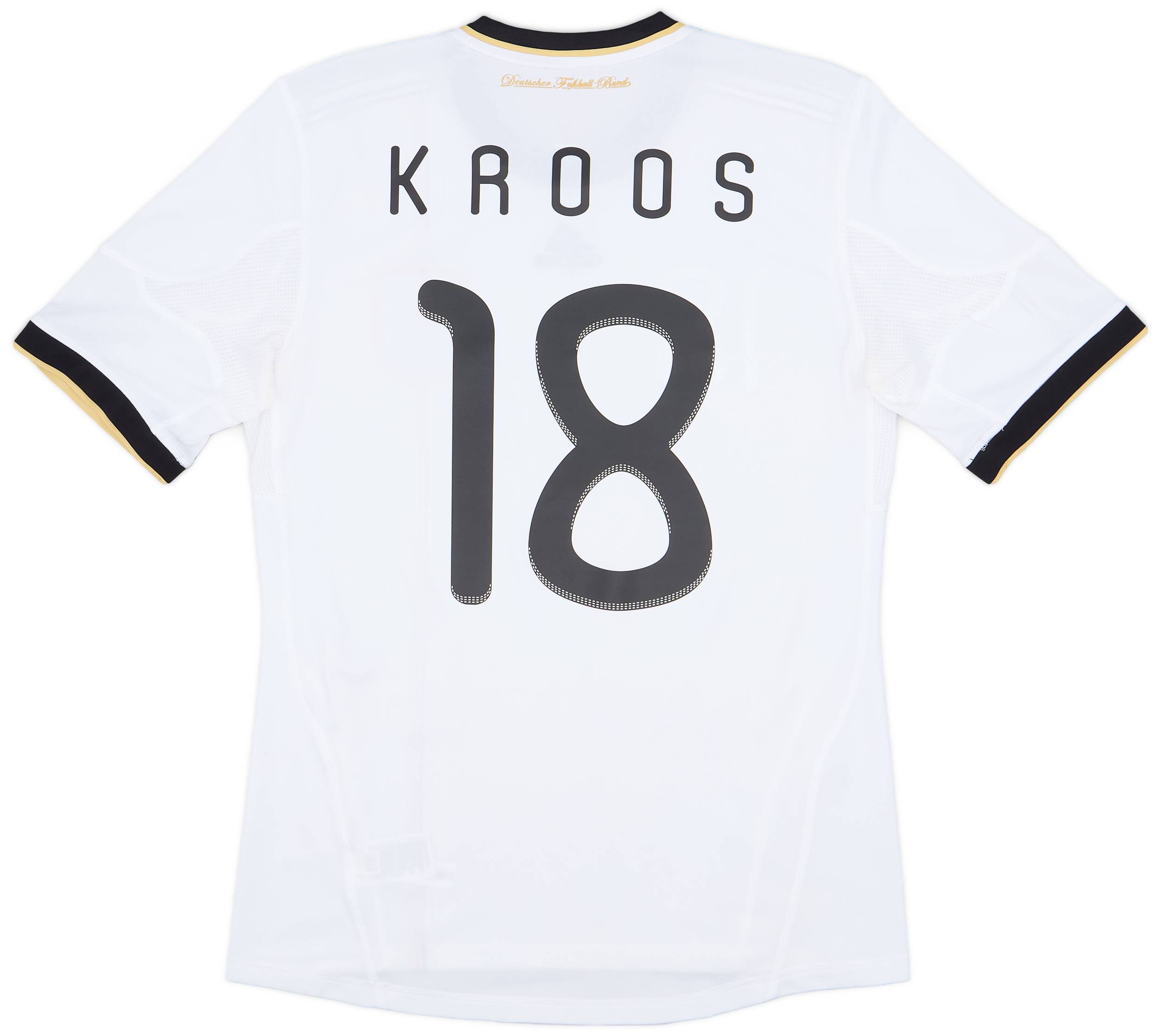 2010-11 Germany Home Shirt Kroos #18