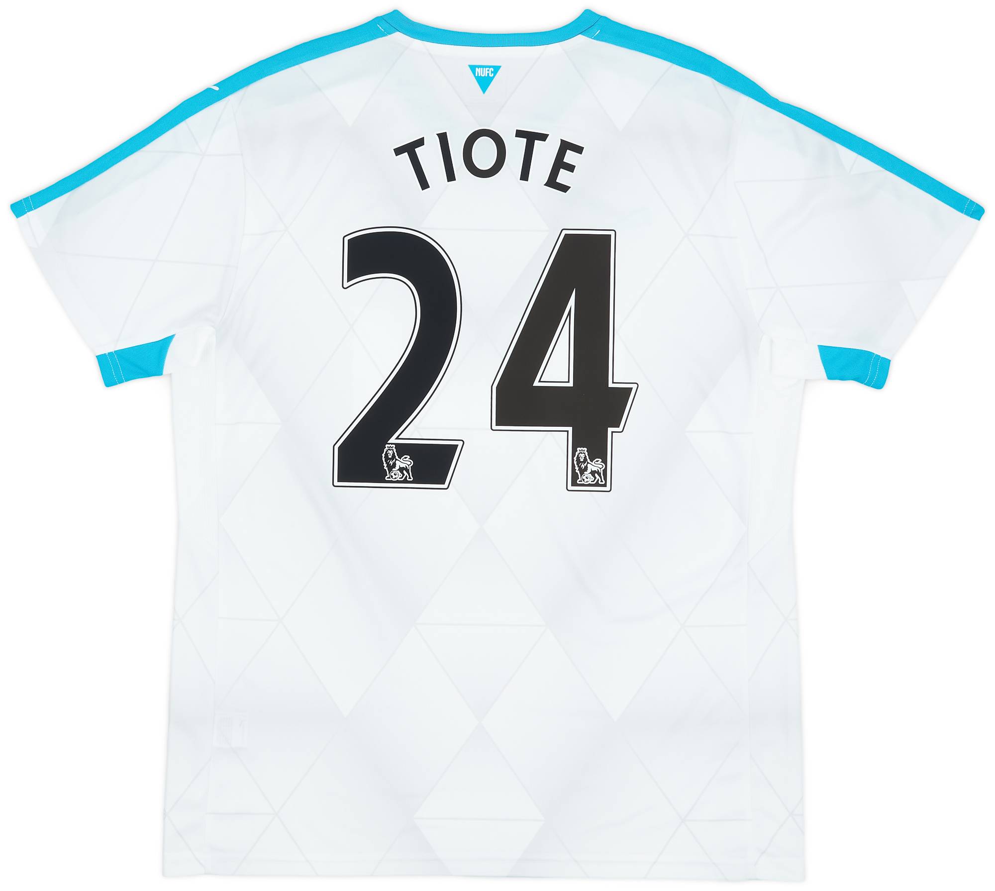 2015-16 Newcastle Away Shirt Tiote #24 (L)
