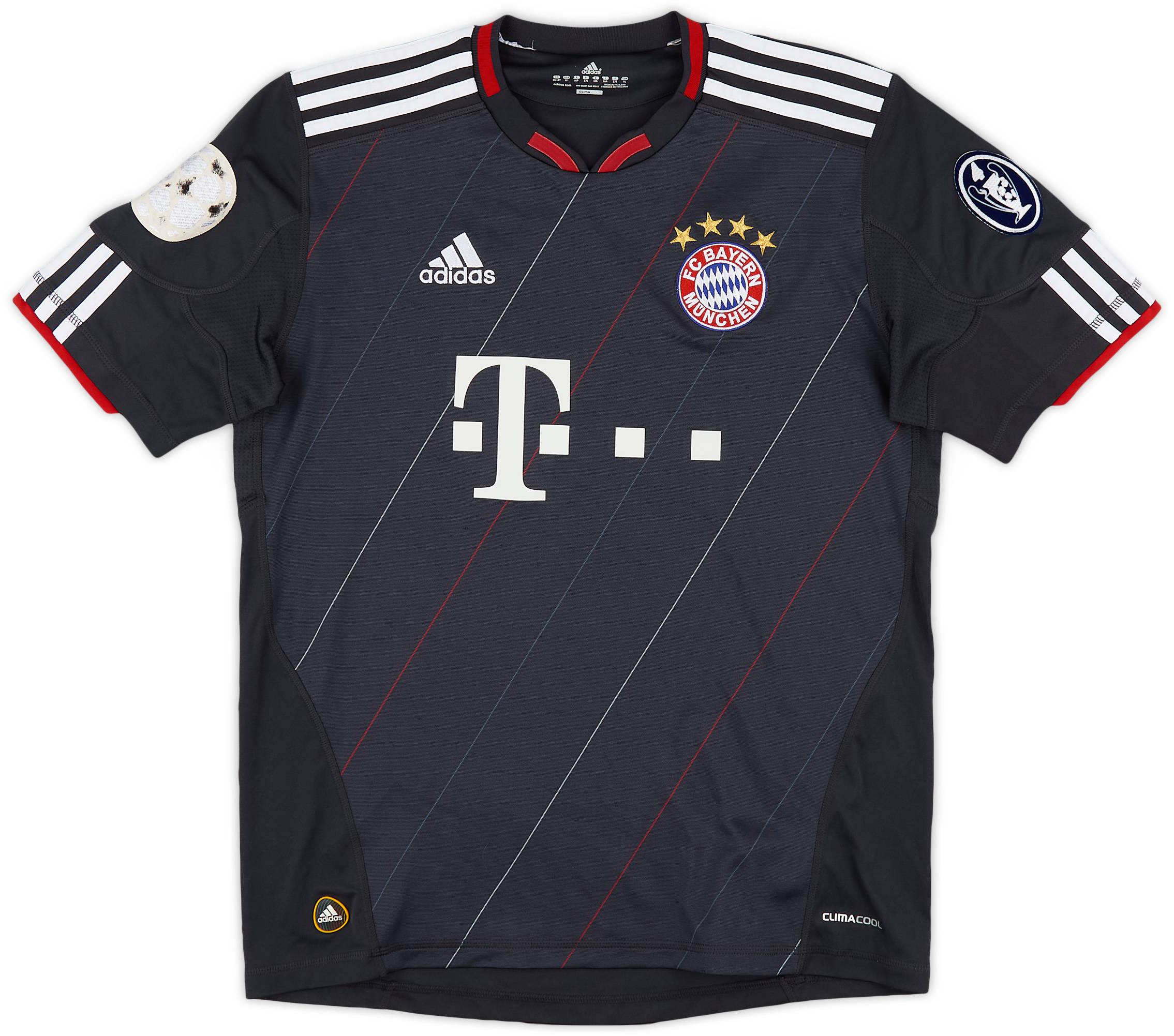 FC Bayern München MÜLLER 25番ユニフォームM FC Bayern München MÜLLER 25番ユニフォームM - メルカリ
